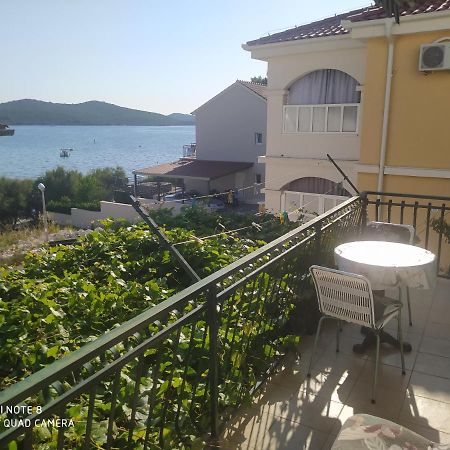 Apartments Luca Žaborić Zewnętrze zdjęcie